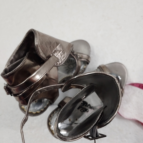 Naughty Monkey Silver Heels - Picture 10 of 12